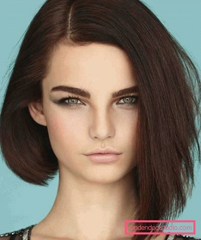 Tutta la varietà di tagli di capelli asimmetrici