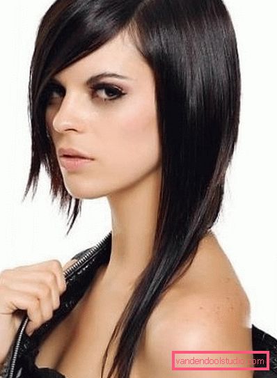 Tutta la varietà di tagli di capelli asimmetrici