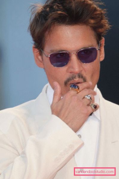 Tutti i tagli di capelli e acconciature Johnny Depp