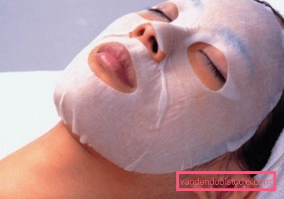 maschera di tessuto sul viso maschera di tessuto sul viso