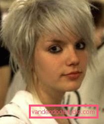 acconciature anime per ragazze Acconciature anime brillanti per ragazze con capelli lunghi e capelli corti