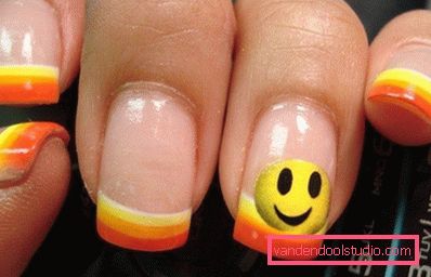 manicure multicolore con sorriso manicure multicolore con sorriso