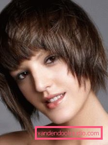 Haircut Aurora per capelli corti Taglio di capelli femminile Aurora su diverse lunghezze di capelli