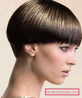 Tagliacapelli da donna per capelli corti e medi, foto con frangia