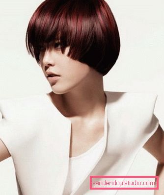 Tagliacapelli da donna per capelli corti e medi, foto con frangia