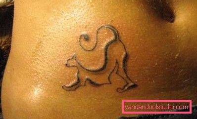 foto del tatuaggio del gatto foto del tatuaggio del gatto