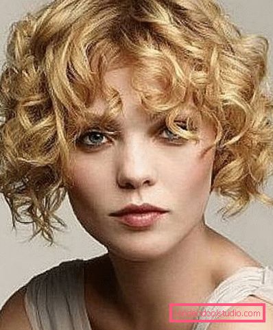 Tagli di capelli corti per capelli ricci Tagli di capelli corti da donna per capelli ricci