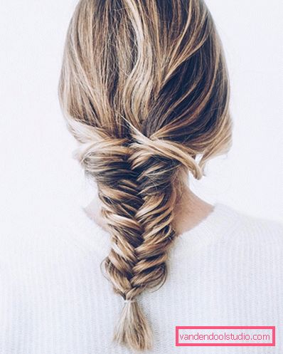 acconciature da donna per capelli medi Acconciature femminili per capelli medi - foto di stile bello e leggero per donne di diverse età