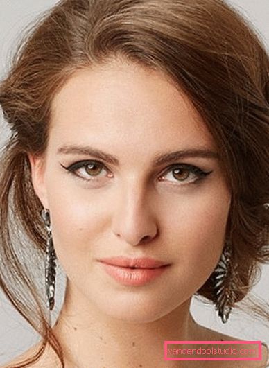Acconciature che ringiovaniscono una donna dopo 40 foto Acconciature femminili per capelli medi - foto di stile bello e leggero per donne di diverse età