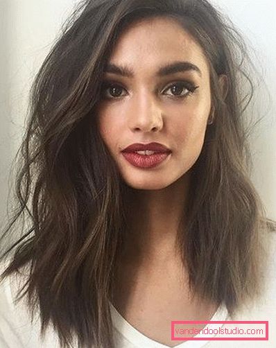 Tagli per capelli da donna per capelli medi senza scoppio 2019 - foto