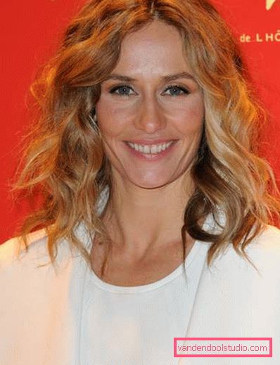 Tagli per capelli da donna per capelli medi senza scoppio 2019 - foto