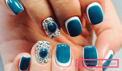 unghie artistiche in blu unghie artistiche in blu